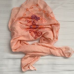 Scarf with embroidery detail